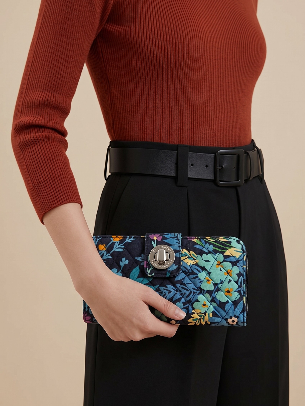 Vera Bradley Midnight Blue Turn Lock Wallet Quilted Floral Zip Around
